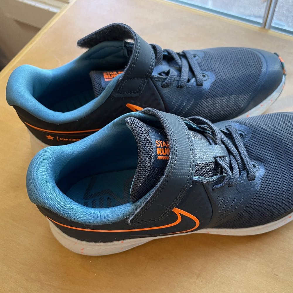EUC! Nike Star Runner Size 2Y